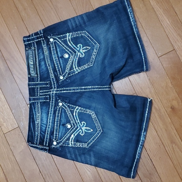 NWOT ROCK REVIVAL LUNA  MID RISE STRETCHY DENIM SHORTS WEAR CUFFED OR DOWN - Picture 3 of 16
